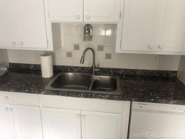 16800 Martin Road Roseville, MI 48066 - Photo 3 of 24