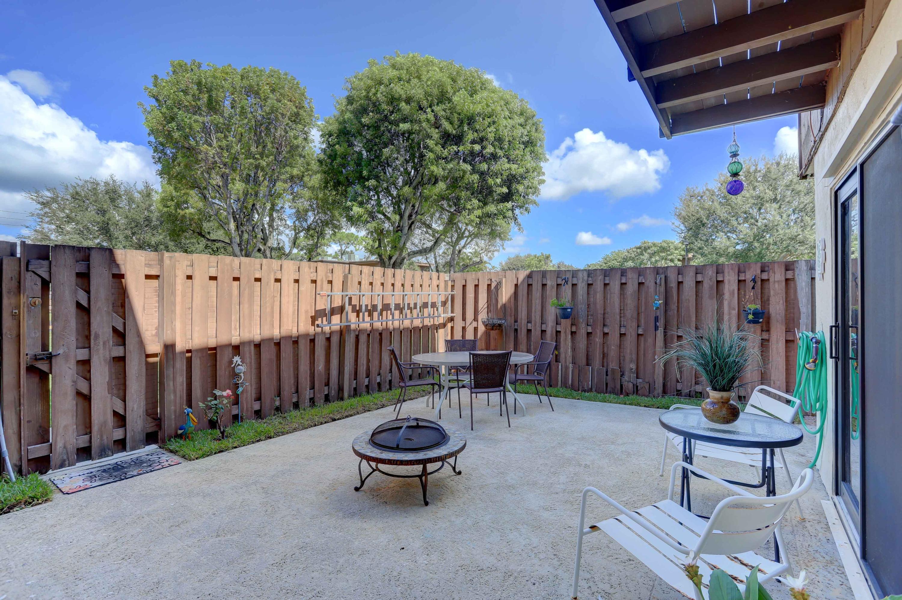 2970 Kirk Road Lake Worth, FL 33461 - Photo 18 of 21 Patio
