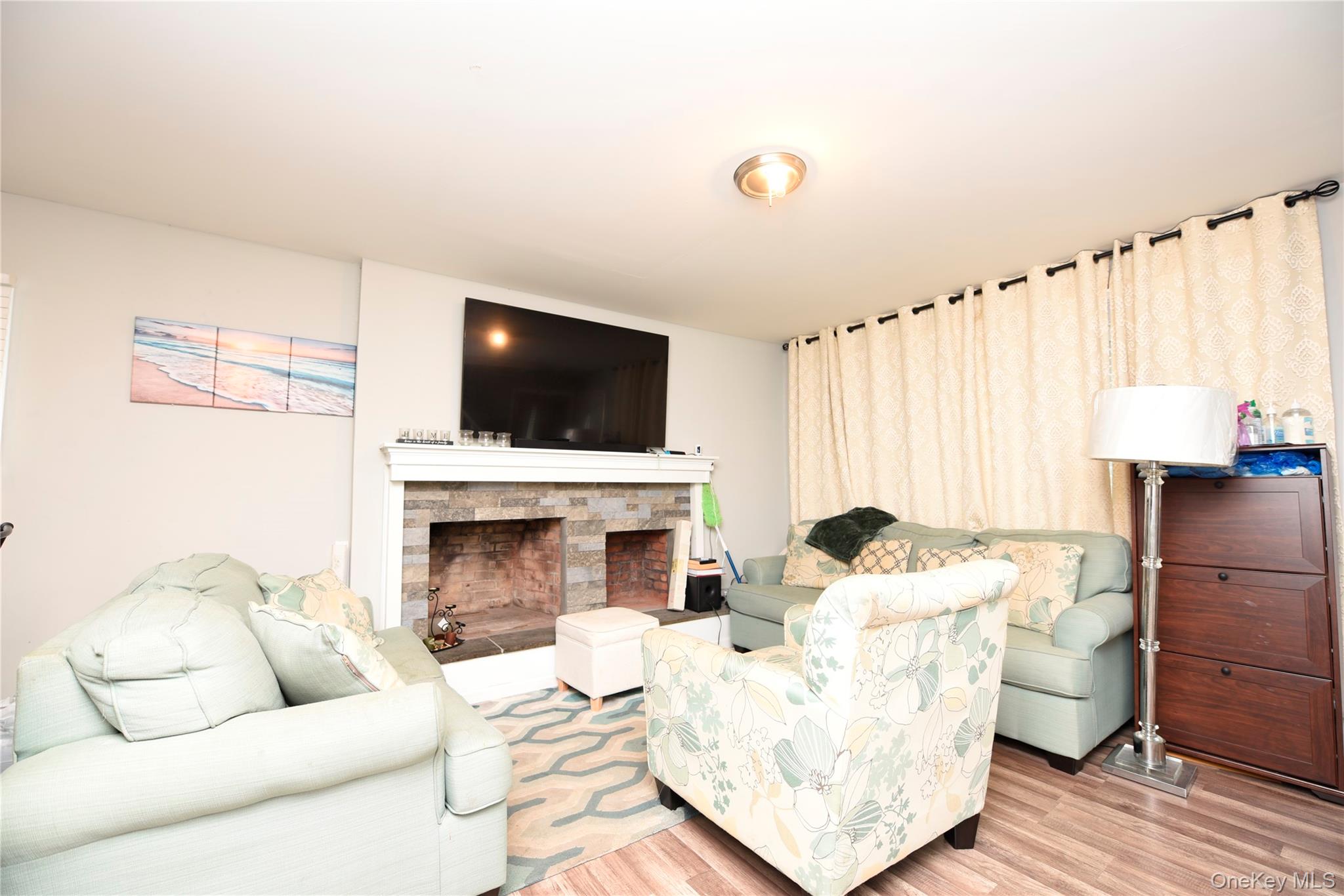 18 Pennwood Drive Mastic Beach, NY 11951 - Photo 4 of 19