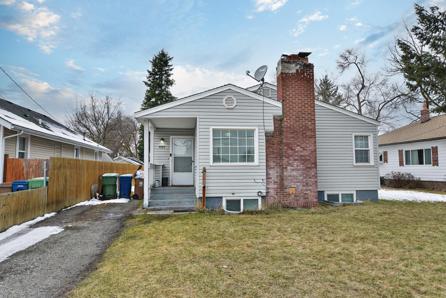 5923 North Regal St