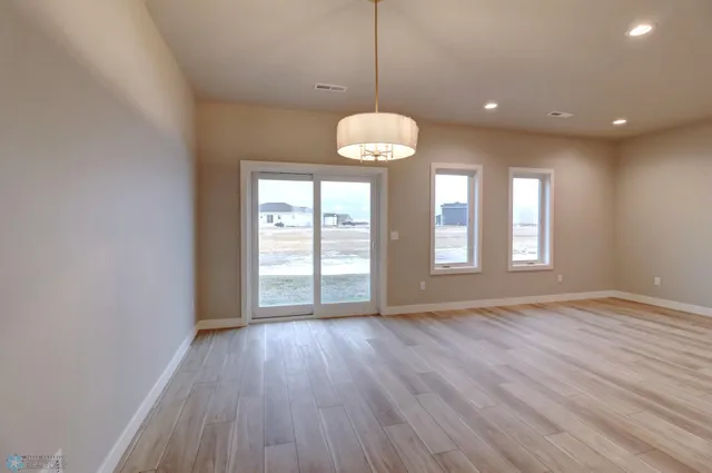 $451,250 | 608 Blaine Street South, Colfax, ND 58018