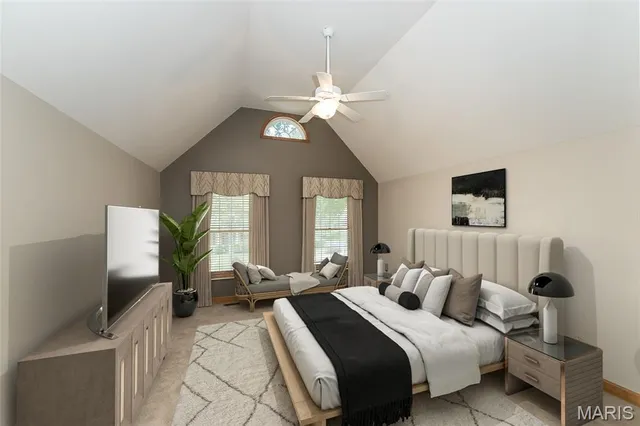 $630,000 | 384 Greentrails Drive South, Chesterfield, MO 63017