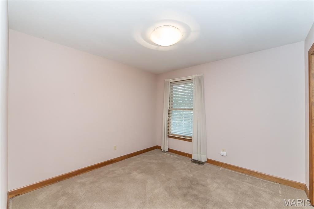 384 Greentrails Drive South Chesterfield, MO 63017 - Photo 16 of 28