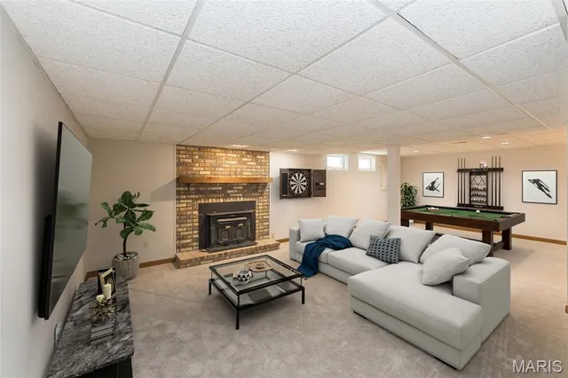 $630,000 | 384 Greentrails Drive South, Chesterfield, MO 63017