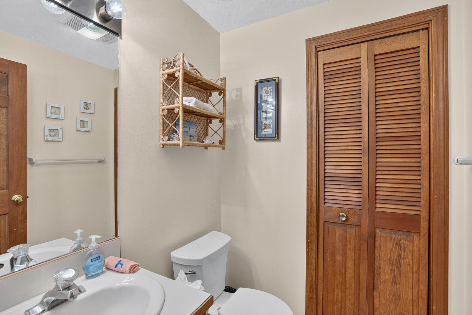 12 Lobsterville Road Aquinnah, MA 02535 - Photo 26 of 28