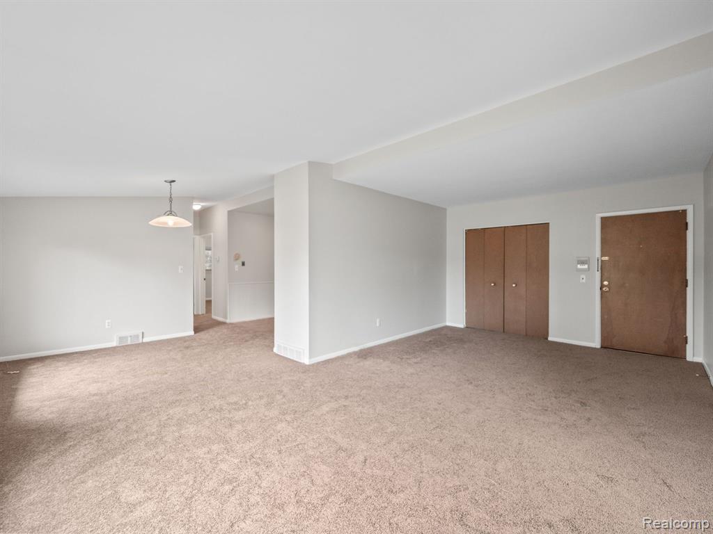 1195 Derby Road, Unit 8 Birmingham, MI 48009 - Photo 16 of 32