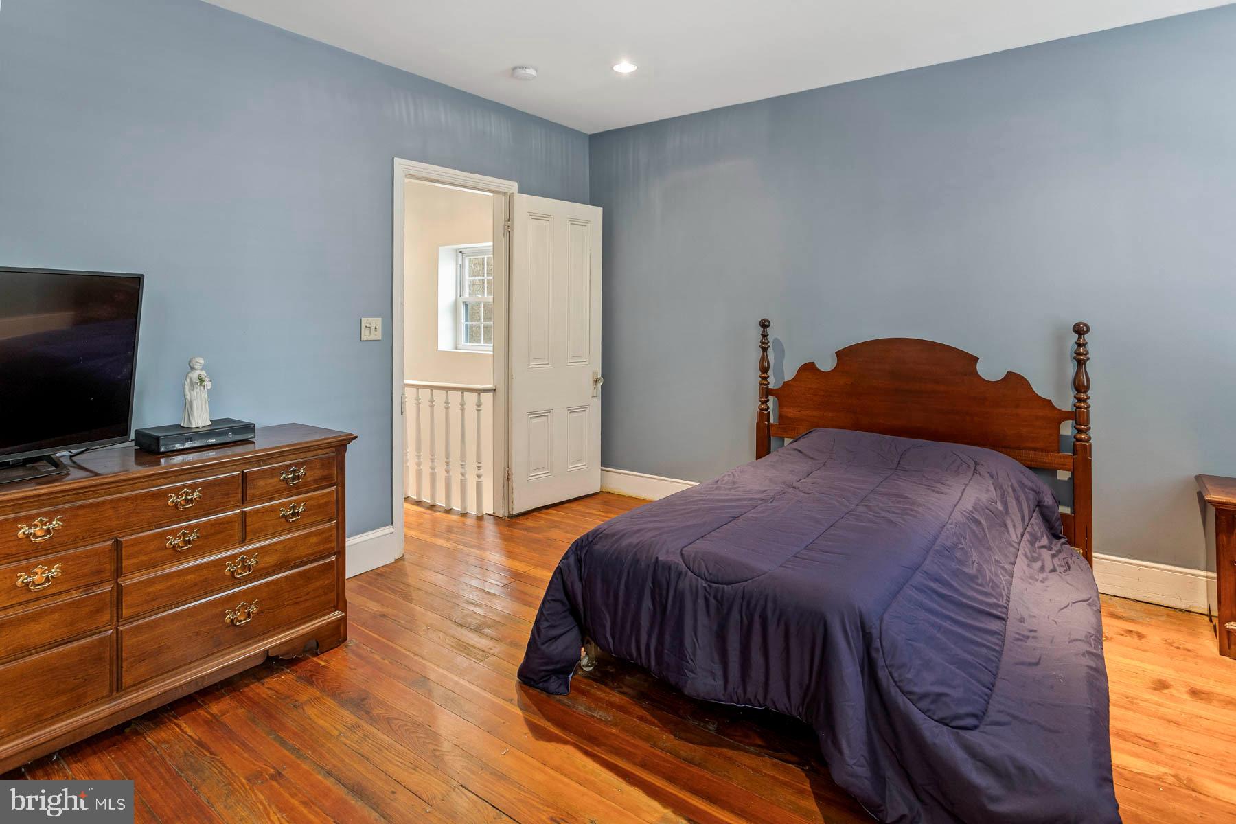 2413 Memphis Street Philadelphia, PA 19125 - Photo 14 of 27