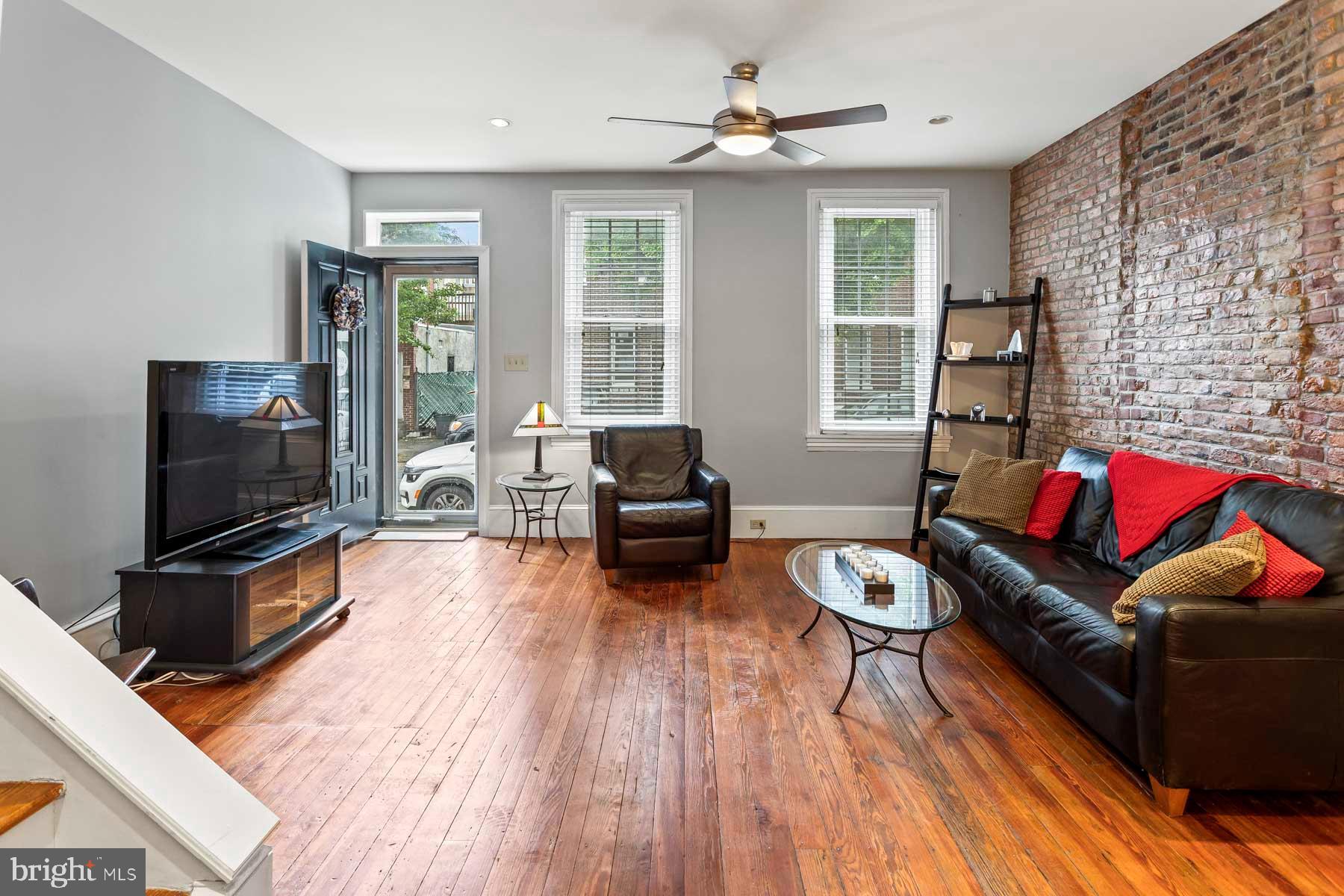 2413 Memphis Street Philadelphia, PA 19125 - Photo 3 of 27