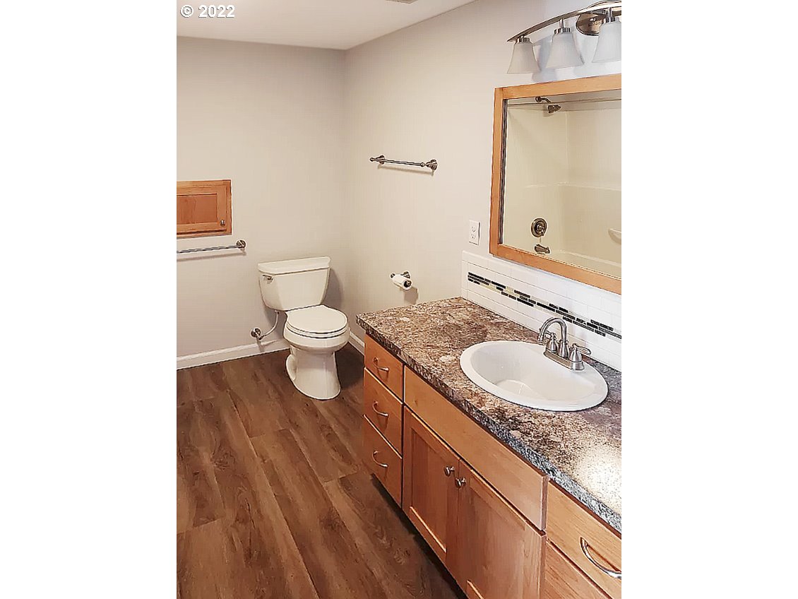 1428 Gleason Road Sutherlin, OR 97479 - Photo 12 of 32 Gallery Image 12