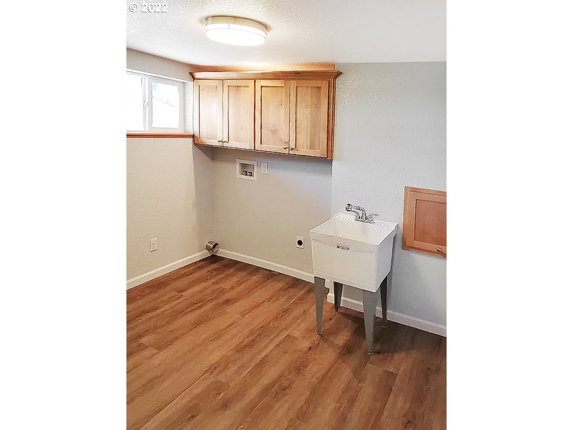 1428 Gleason Road Sutherlin, OR 97479 - Photo 17 of 32 Gallery Image 17