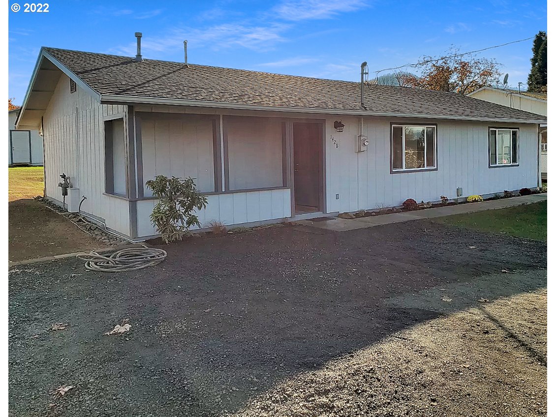 1428 Gleason Road Sutherlin, OR 97479 - Photo 19 of 32 Gallery Image 19