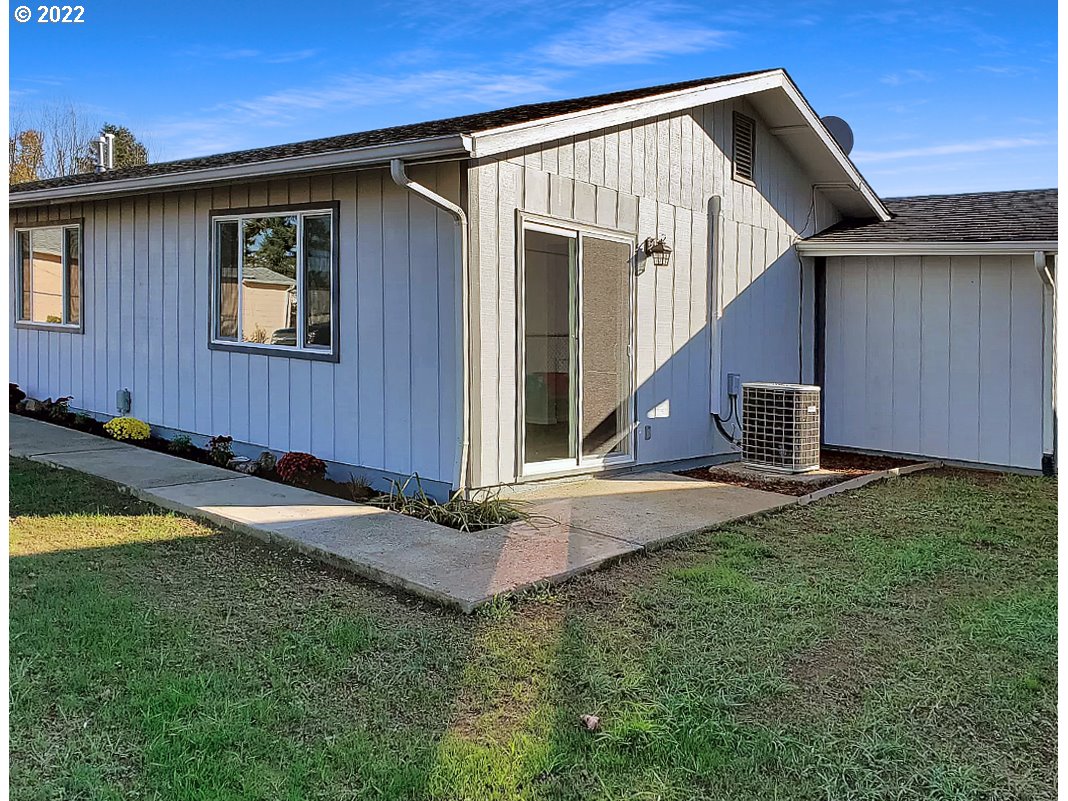 1428 Gleason Road Sutherlin, OR 97479 - Photo 21 of 32 Gallery Image 21