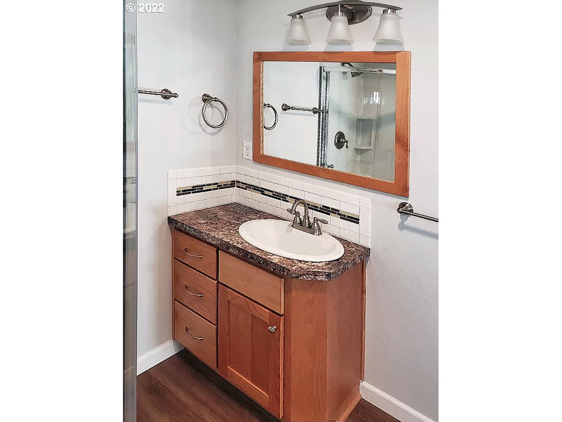 1428 Gleason Road Sutherlin, OR 97479 - Photo 10 of 32 Gallery Image 10