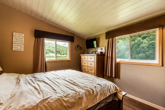 $495,000 | 11565 Highway 18, Prairie du Chien, WI 53821