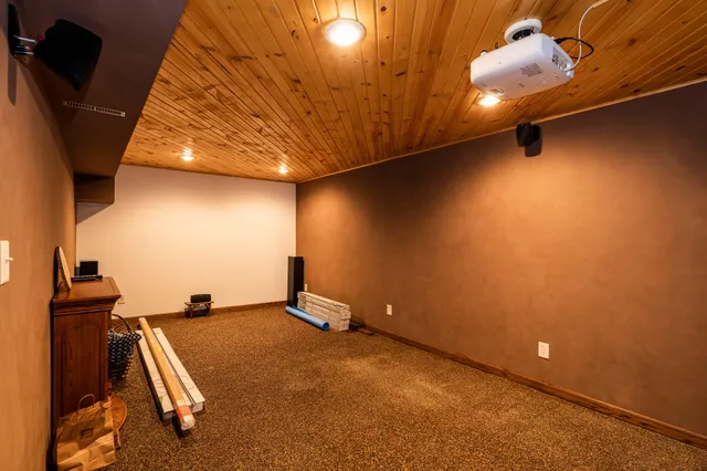 $495,000 | 11565 Highway 18, Prairie du Chien, WI 53821