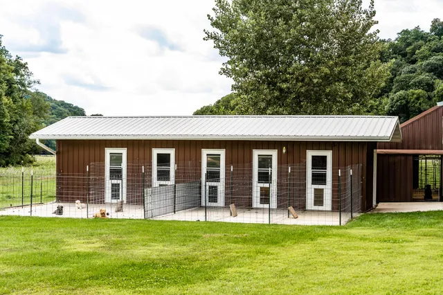 $495,000 | 11565 Highway 18, Prairie du Chien, WI 53821