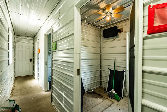 $495,000 | 11565 Highway 18, Prairie du Chien, WI 53821