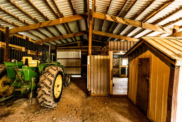 $495,000 | 11565 Highway 18, Prairie du Chien, WI 53821