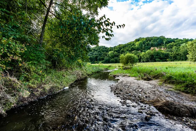 $495,000 | 11565 Highway 18, Prairie du Chien, WI 53821