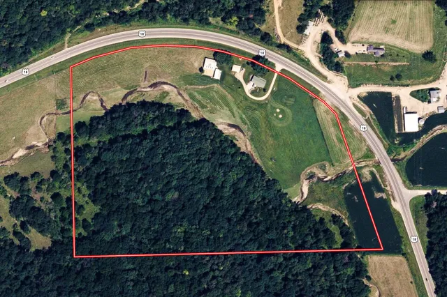 $495,000 | 11565 Highway 18, Prairie du Chien, WI 53821