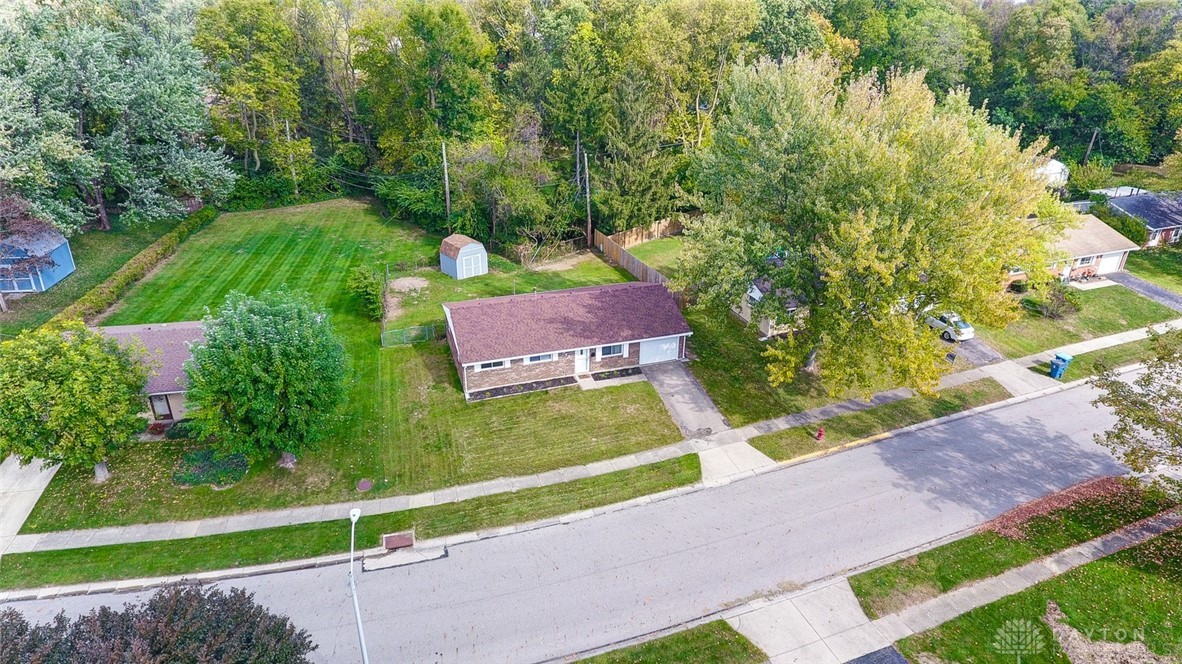 6543 Highbury Road Huber Heights, OH 45424 - Photo 5 of 38