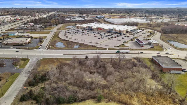 $1,100,000 | 7626 Green Bay Road, Kenosha, WI 53142