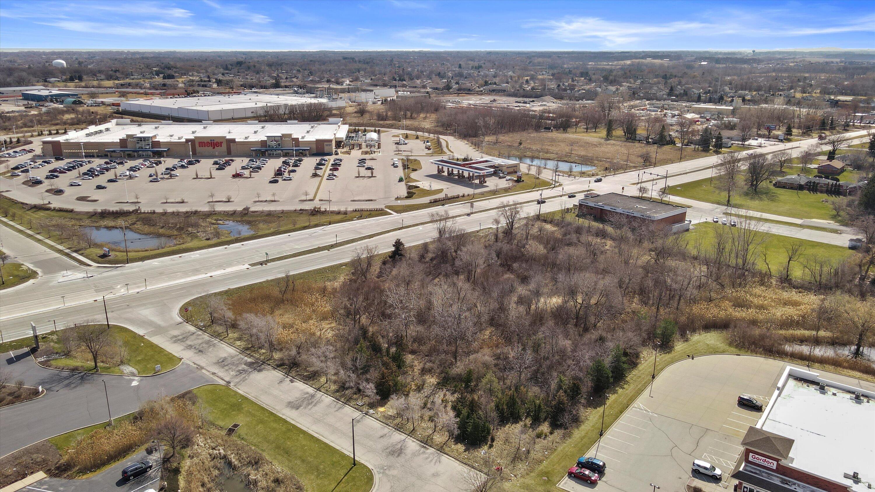7626 Green Bay Road Kenosha, WI 53142 - Photo 8 of 9 8-DJI_0195