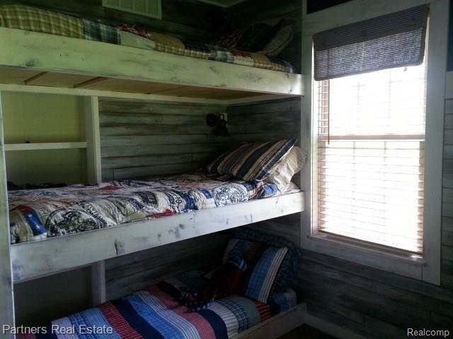 6851 Hinchey Road Pinckney, MI 48169 - Photo 24 of 35