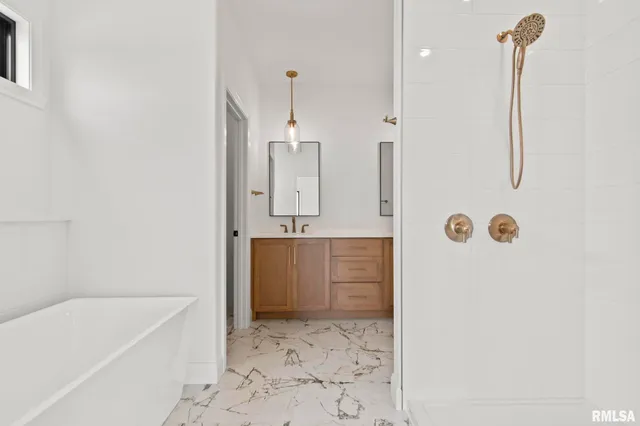 $445,000 | 5302 Verdant Lane, Springfield, IL 62711