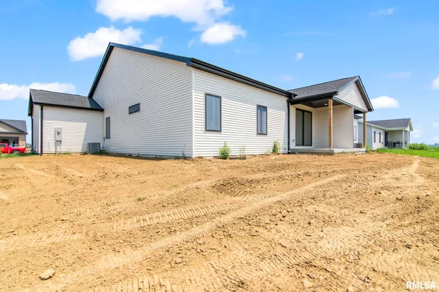 $445,000 | 5302 Verdant Lane, Springfield, IL 62711