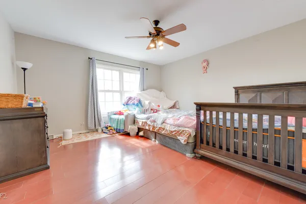 $1,150,000 | 813 Fox Glen Drive, St. Charles, IL 60174