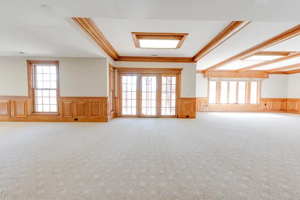 $1,150,000 | 813 Fox Glen Drive, St. Charles, IL 60174