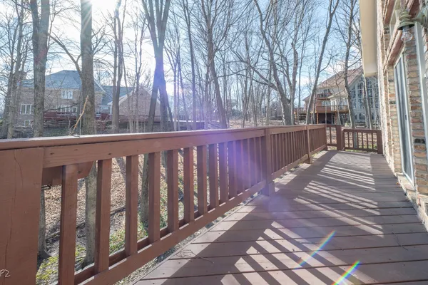 $1,150,000 | 813 Fox Glen Drive, St. Charles, IL 60174