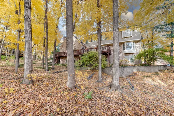 $1,150,000 | 813 Fox Glen Drive, St. Charles, IL 60174