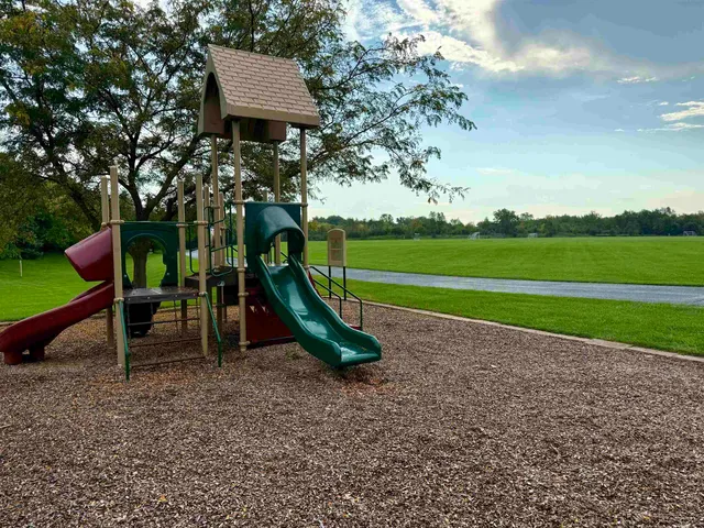 $363,000 | 9703 Creekside Drive, Wonder Lake, IL 60097