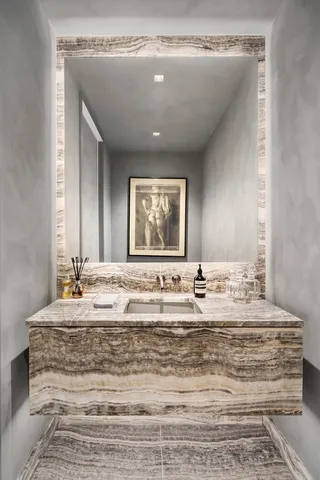 $3,300,000 | 500 West 18th Street, Unit W20B | Chelsea