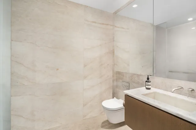 $3,300,000 | 500 West 18th Street, Unit W20B | Chelsea