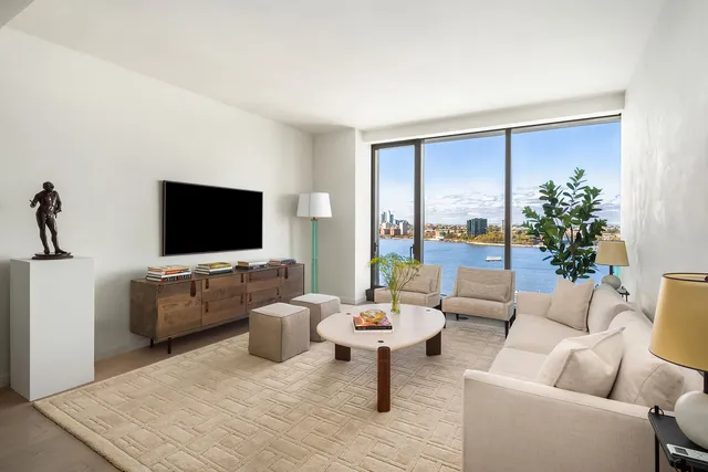 $3,300,000 | 500 West 18th Street, Unit W20B | Chelsea