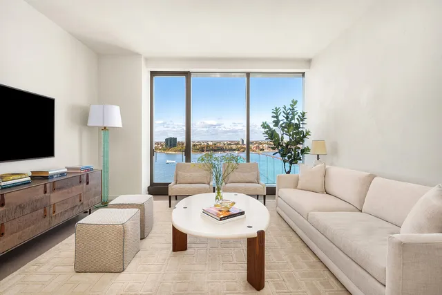 $3,300,000 | 500 West 18th Street, Unit W20B | Chelsea