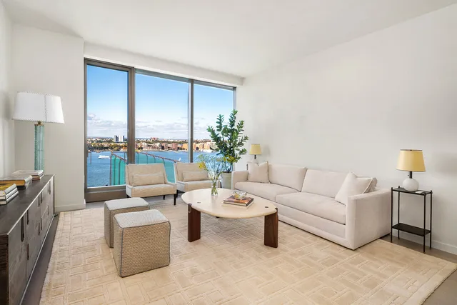 $3,300,000 | 500 West 18th Street, Unit W20B | Chelsea