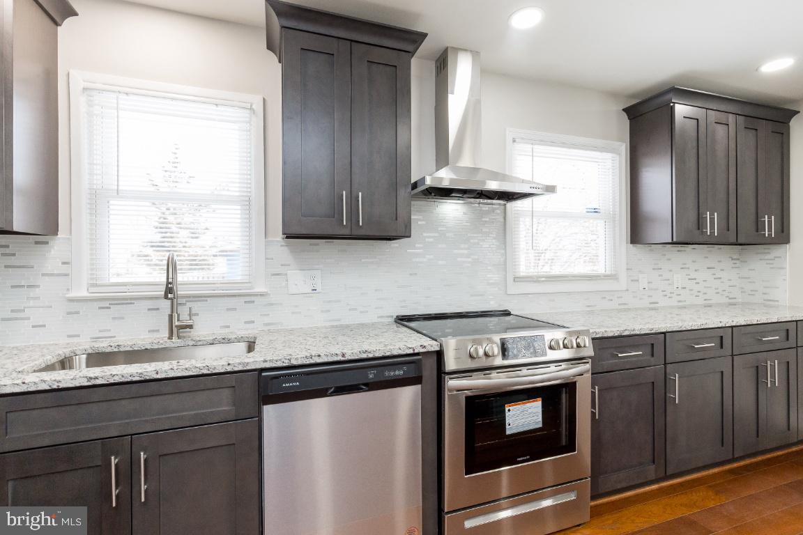4232 Lees Corner Road Chantilly, VA 20151 - Photo 13 of 42 Gallery Image 13