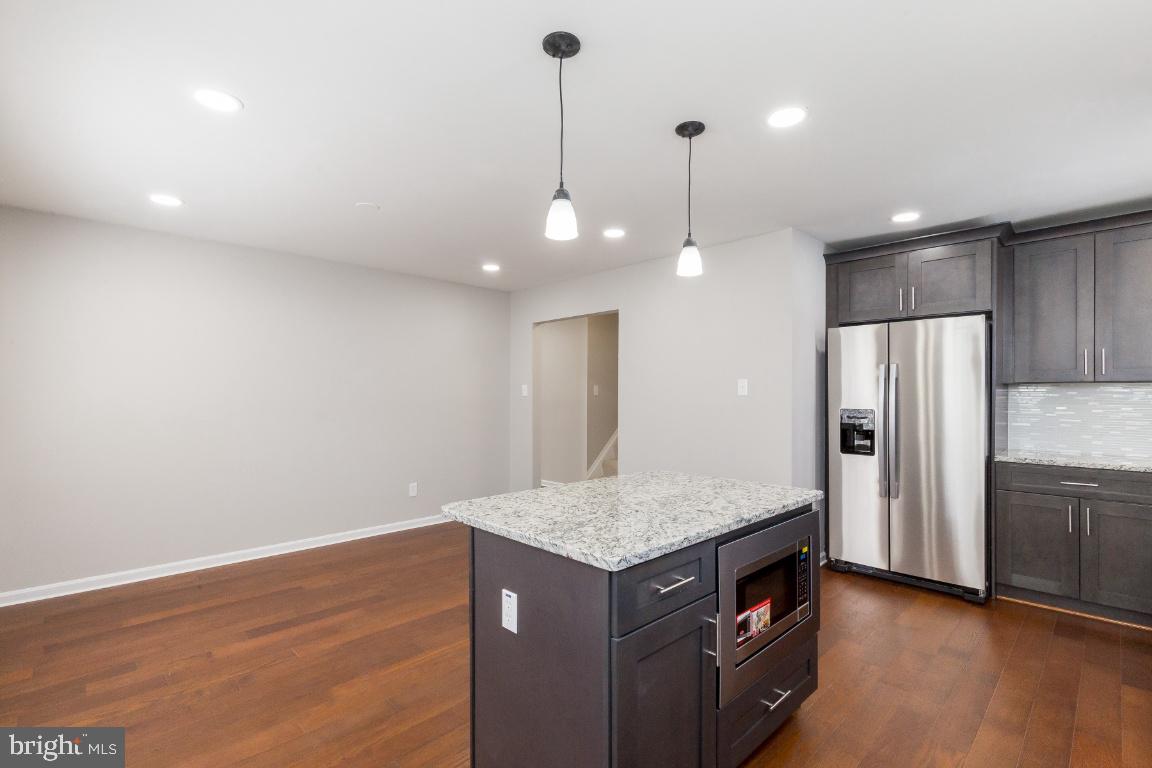 4232 Lees Corner Road Chantilly, VA 20151 - Photo 14 of 42 Gallery Image 14