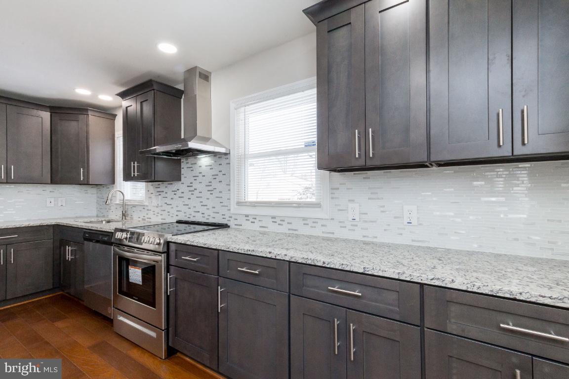4232 Lees Corner Road Chantilly, VA 20151 - Photo 15 of 42 Gallery Image 15