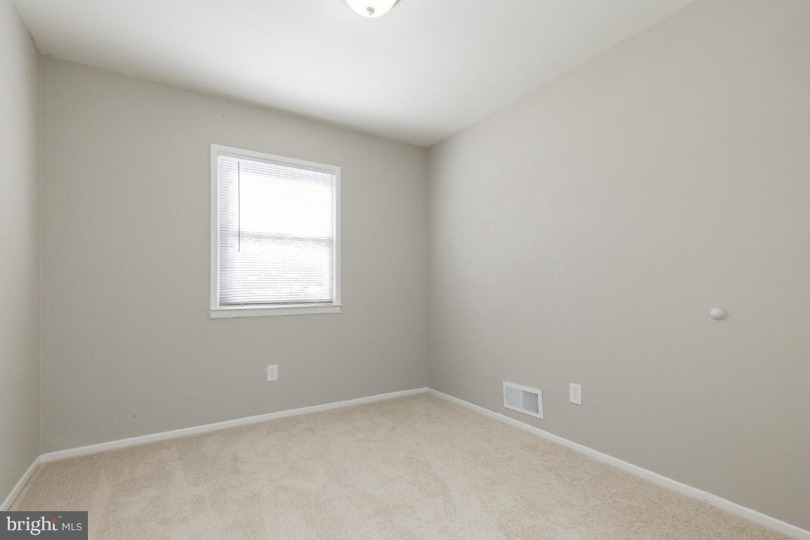 4232 Lees Corner Road Chantilly, VA 20151 - Photo 18 of 42 Gallery Image 18