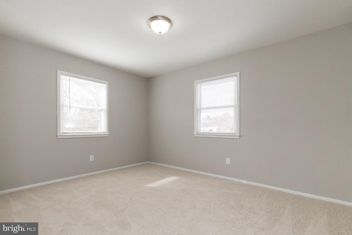 4232 Lees Corner Road Chantilly, VA 20151 - Photo 19 of 42 Gallery Image 19