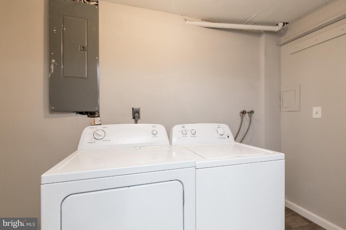 4232 Lees Corner Road Chantilly, VA 20151 - Photo 29 of 42 Gallery Image 29