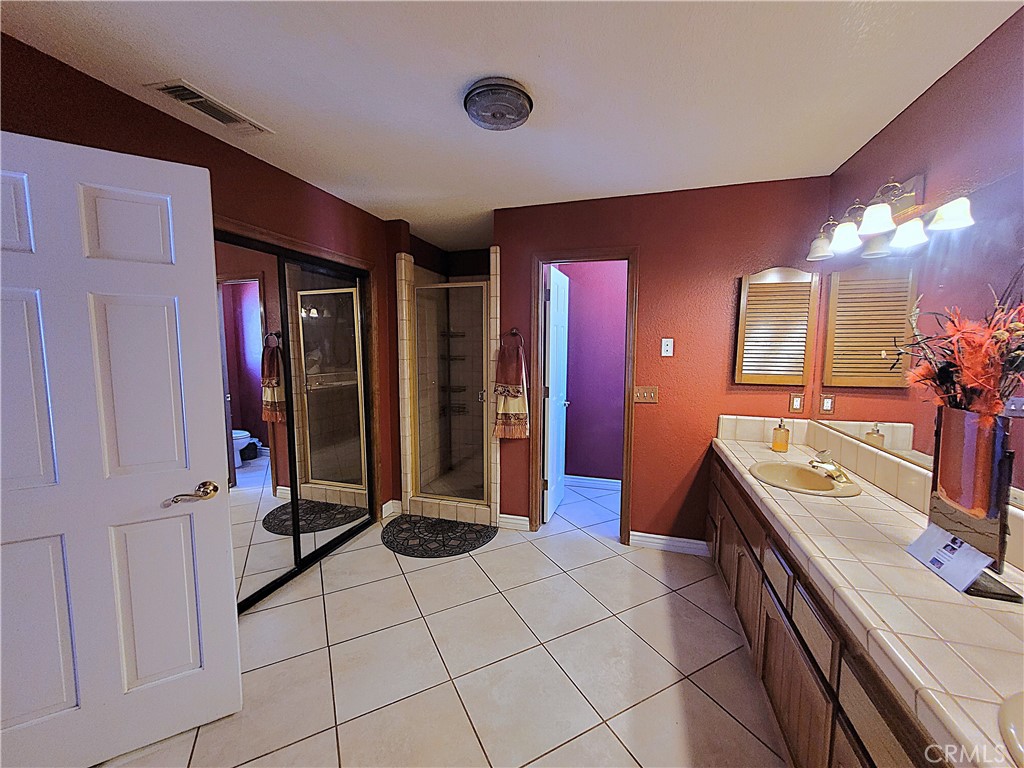 13889 Olathe Road Apple Valley, CA 92307 - Photo 33 of 39