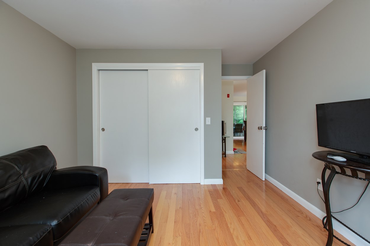 143 Wheel Wright Road Hampstead, NH 03841 - Photo 13 of 31 Gallery Image 13