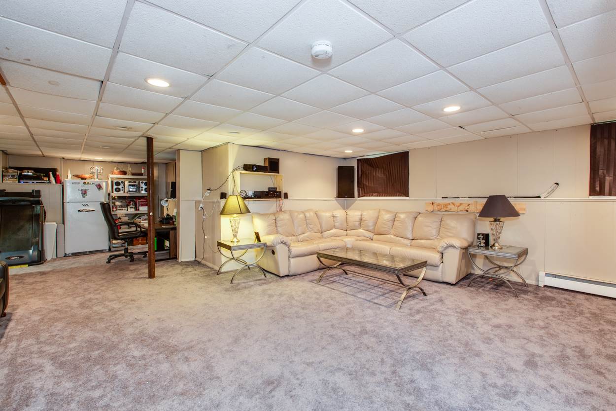 143 Wheel Wright Road Hampstead, NH 03841 - Photo 24 of 31 Gallery Image 24