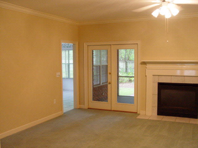 6 Greenbrier Lane Fairhope, AL 36532 - Photo 13 of 40 Living Room